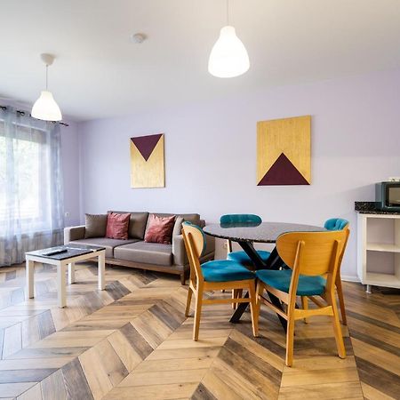 Sunny Apartment In Studentski Grad, Behind Unss Sofia Zewnętrze zdjęcie
