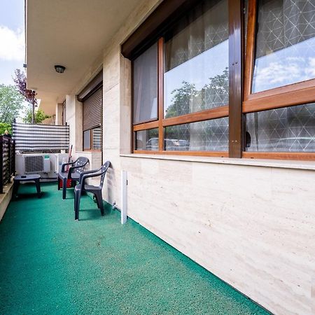 Sunny Apartment In Studentski Grad, Behind Unss Sofia Zewnętrze zdjęcie
