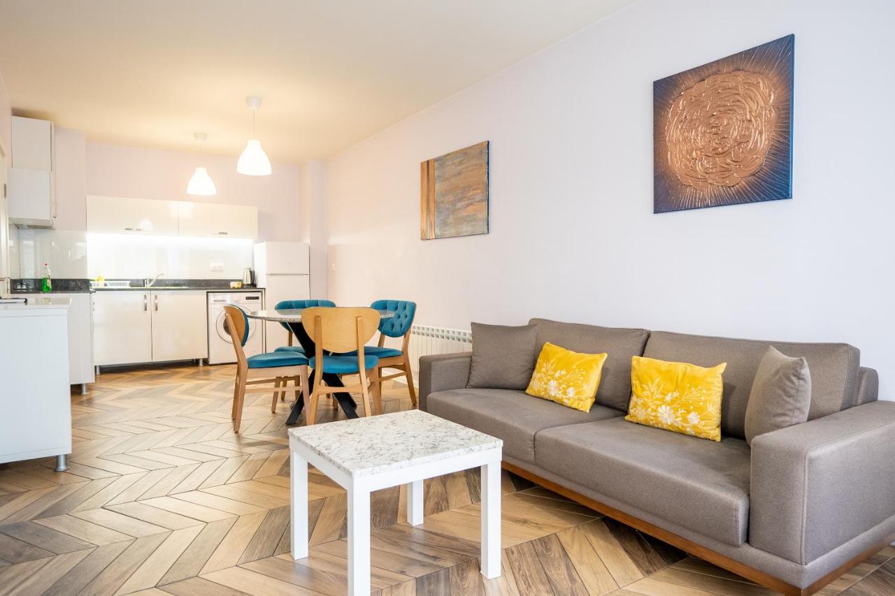 Sunny Apartment In Studentski Grad, Behind Unss Sofia Zewnętrze zdjęcie