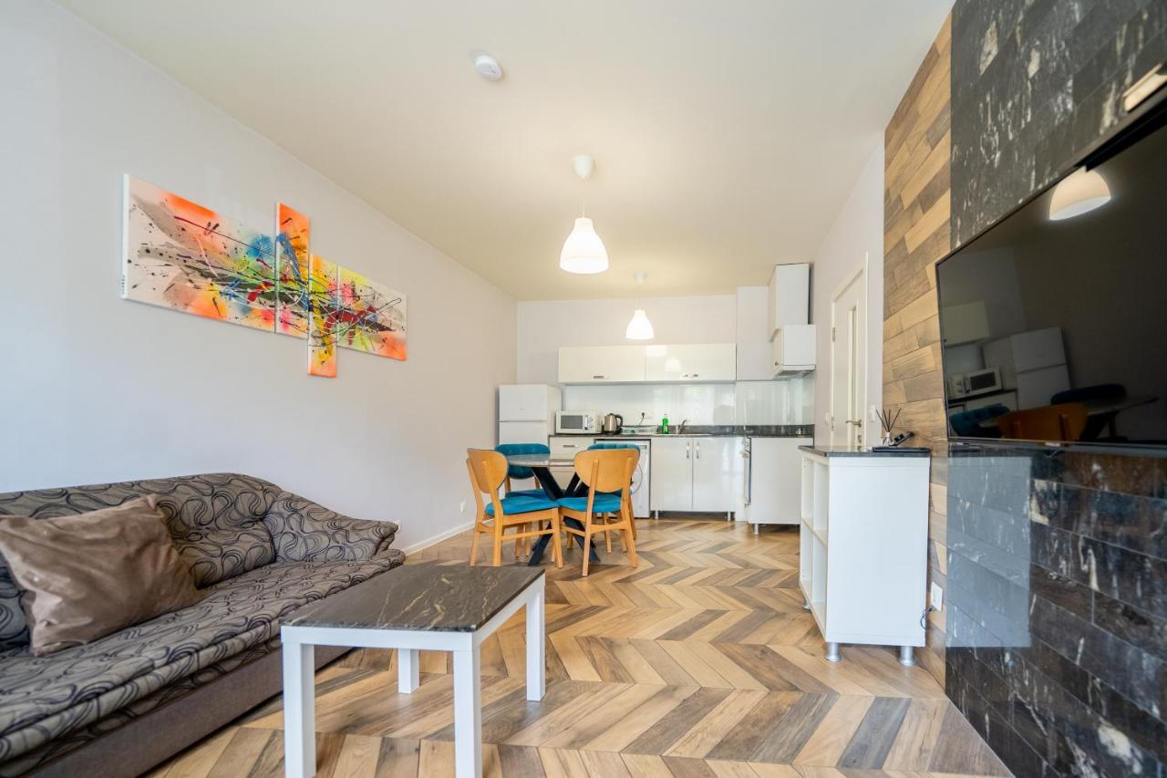 Sunny Apartment In Studentski Grad, Behind Unss Sofia Zewnętrze zdjęcie